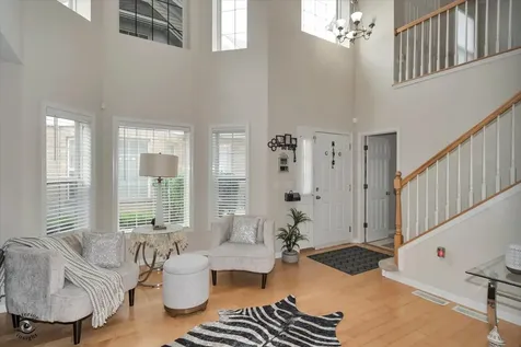 9723 Hillcrest Circle Orland Park IL 60467