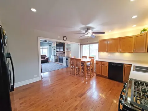 5831 West 109th Street Chicago Ridge IL 60415