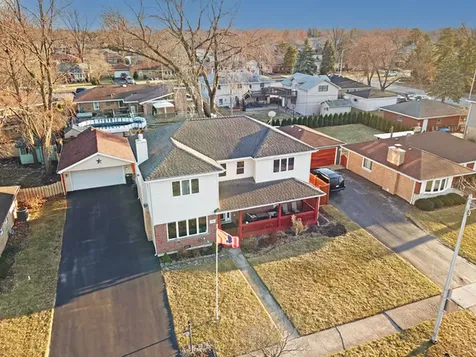 5831 West 109th Street Chicago Ridge IL 60415