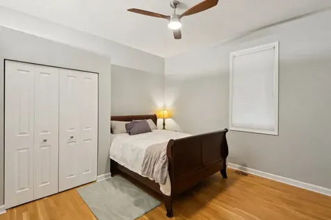 2130 West Le Moyne Street Chicago IL 60622