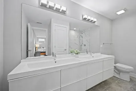 2743 North Ashland Avenue Chicago IL 60614