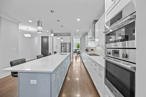 2743 North Ashland Avenue Chicago IL 60614