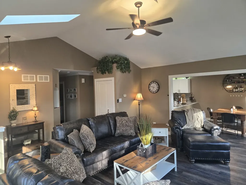 927 Treeline Court Lockport IL 60441