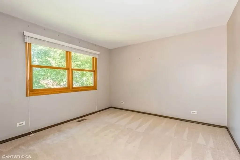 1121 Needham Road Naperville IL 60563