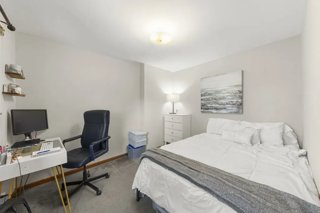 2422 North Seminary Avenue Chicago IL 60614
