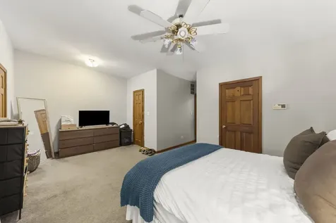 2422 North Seminary Avenue Chicago IL 60614