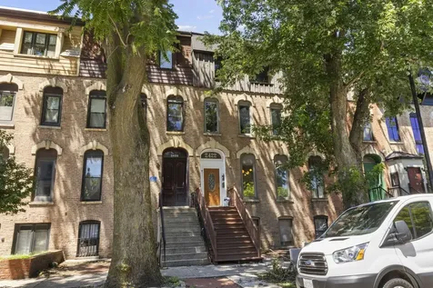 2422 North Seminary Avenue Chicago IL 60614