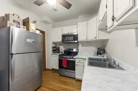 2422 North Seminary Avenue Chicago IL 60614