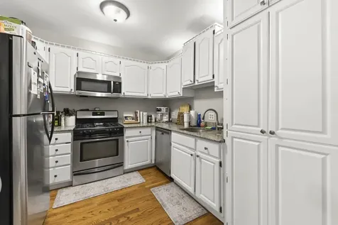 2422 North Seminary Avenue Chicago IL 60614