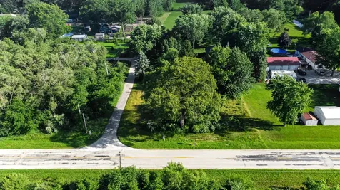3500 North 17060e Road Momence IL 60954