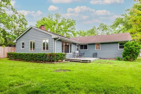 2508 Highland Drive Lindenhurst IL 60046