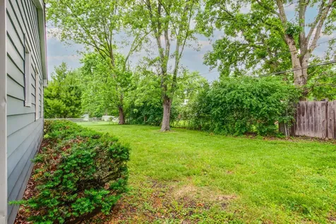 2508 Highland Drive Lindenhurst IL 60046
