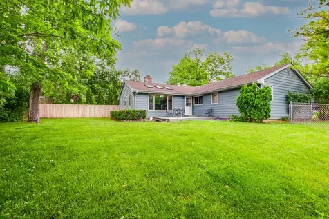 2508 Highland Drive Lindenhurst IL 60046