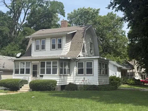126 East Glover Street Ottawa IL 61350