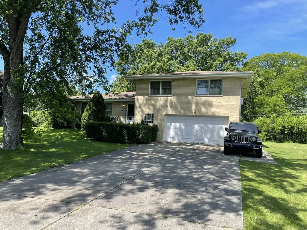 10 East Leon Lane Prospect Heights IL 60070