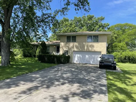10 East Leon Lane Prospect Heights IL 60070