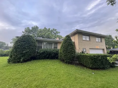 10 East Leon Lane Prospect Heights IL 60070