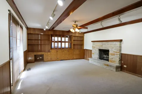 8808 South Pleasant Avenue Hickory Hills IL 60457