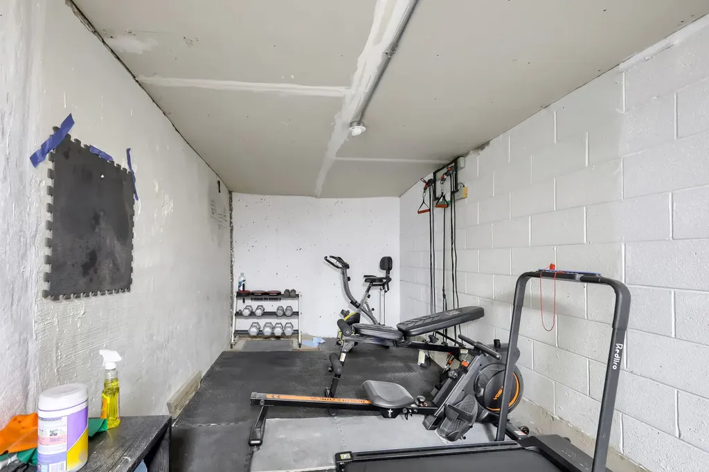 1962 West Lawrence Avenue Chicago IL 60640