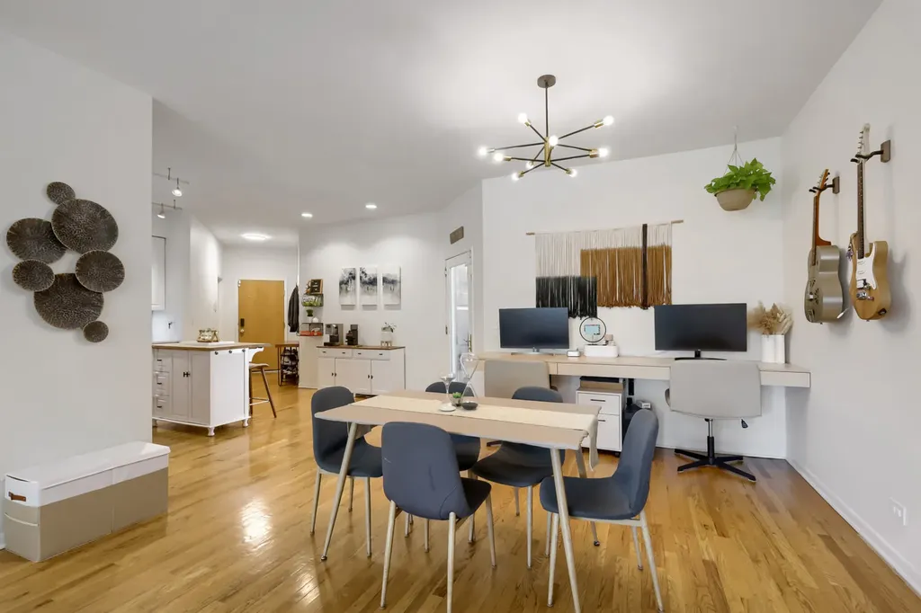 1962 West Lawrence Avenue Chicago IL 60640