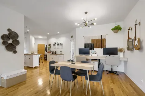 1962 West Lawrence Avenue Chicago IL 60640