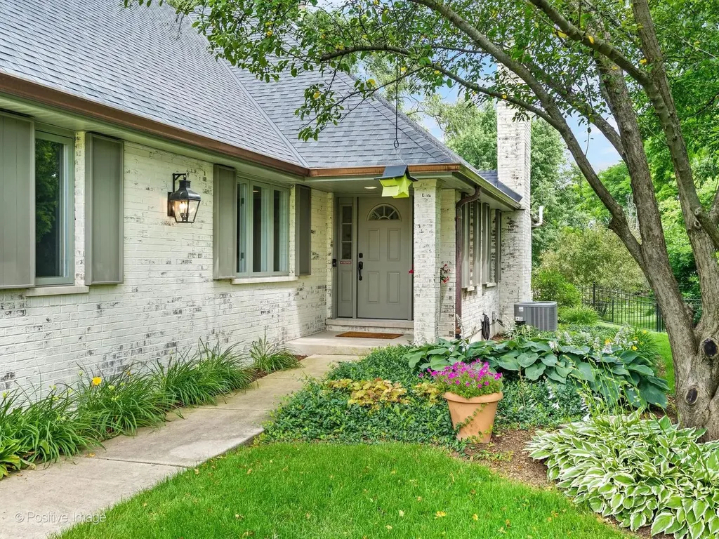 412 66TH Street Downers Grove IL 60516