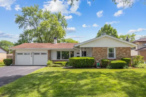 79 Eden Road Elk Grove Village IL 60007