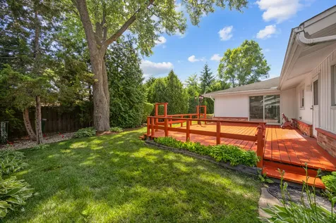79 Eden Road Elk Grove Village IL 60007