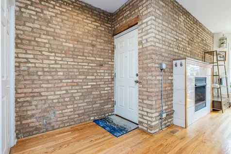 3750 North Wilton Avenue Chicago IL 60613