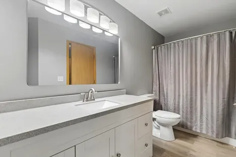 632 Arbor Circle Lakemoor IL 60051