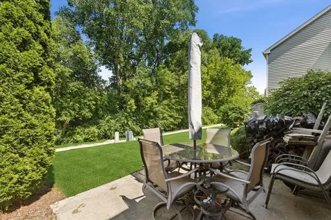 632 Arbor Circle Lakemoor IL 60051