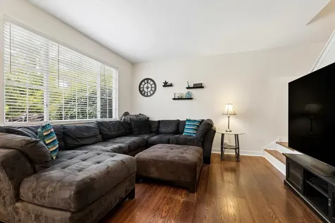632 Arbor Circle Lakemoor IL 60051