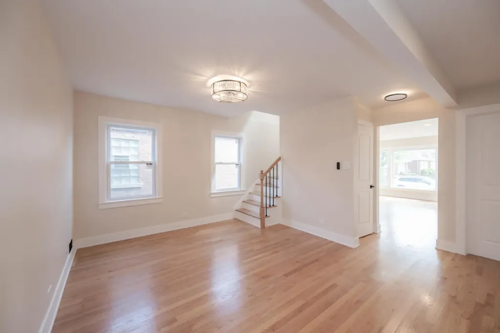 8728 South King Drive Chicago IL 60619
