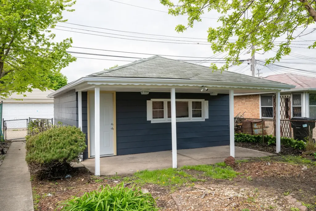 8728 South King Drive Chicago IL 60619