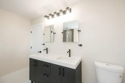 8728 South King Drive Chicago IL 60619