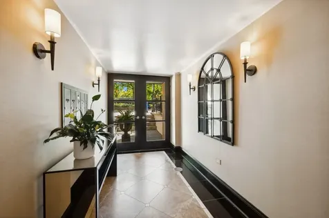 1418 North Lasalle Drive Chicago IL 60610