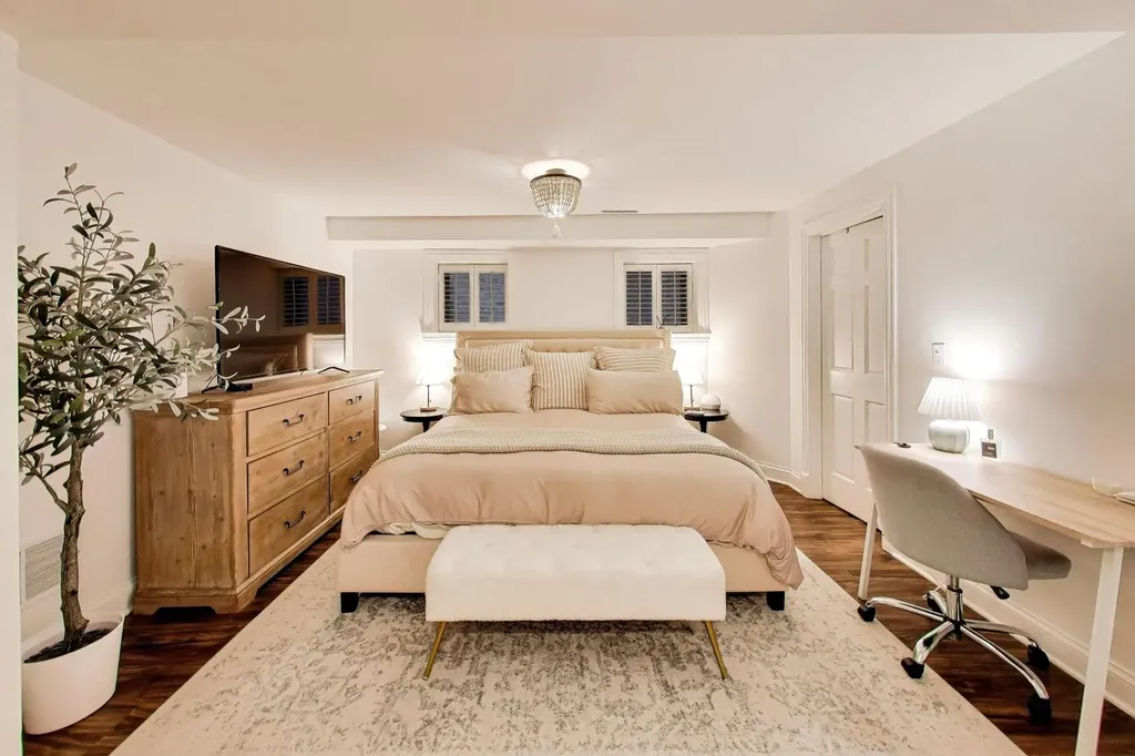 3729 North Magnolia Avenue Chicago IL 60613