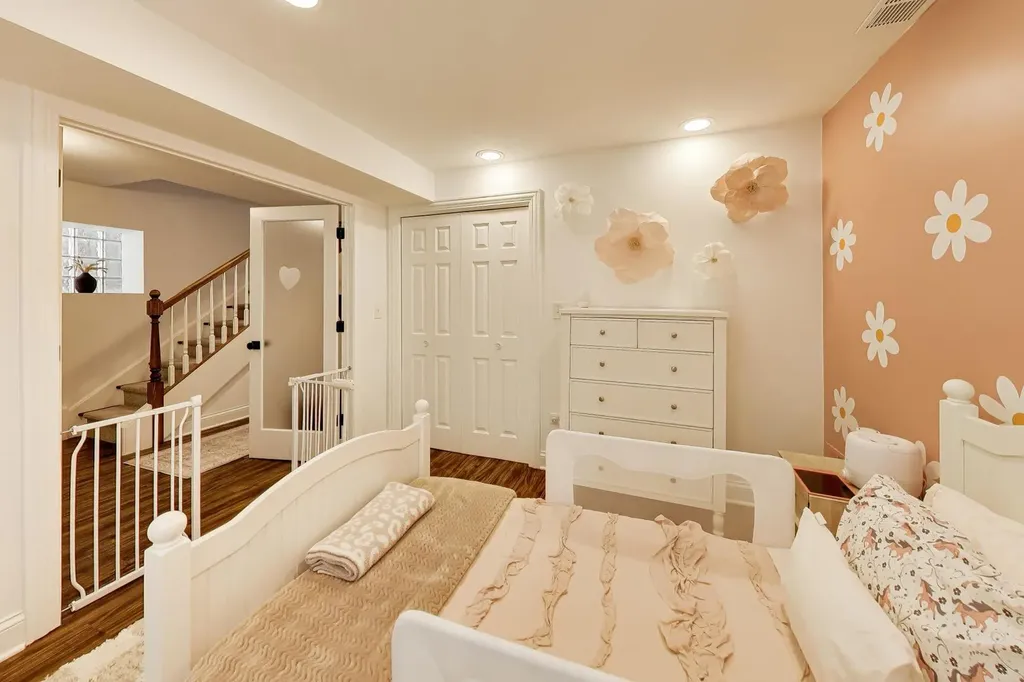 3729 North Magnolia Avenue Chicago IL 60613