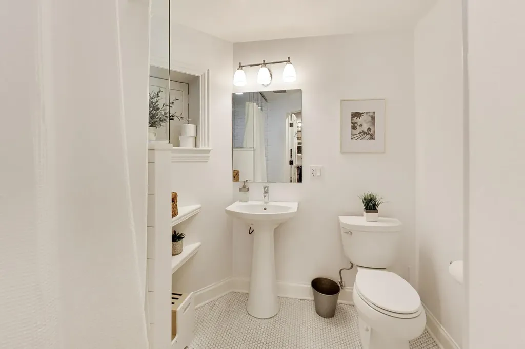 3729 North Magnolia Avenue Chicago IL 60613