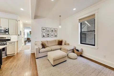 3729 North Magnolia Avenue Chicago IL 60613