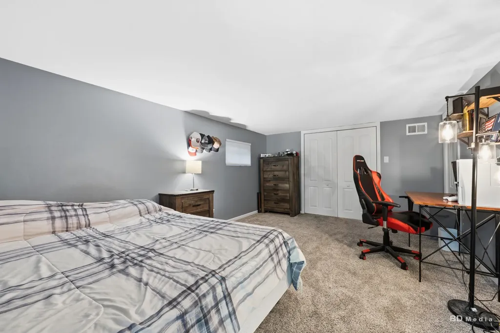 12 Old Tamarack Lane Orland Park IL 60462