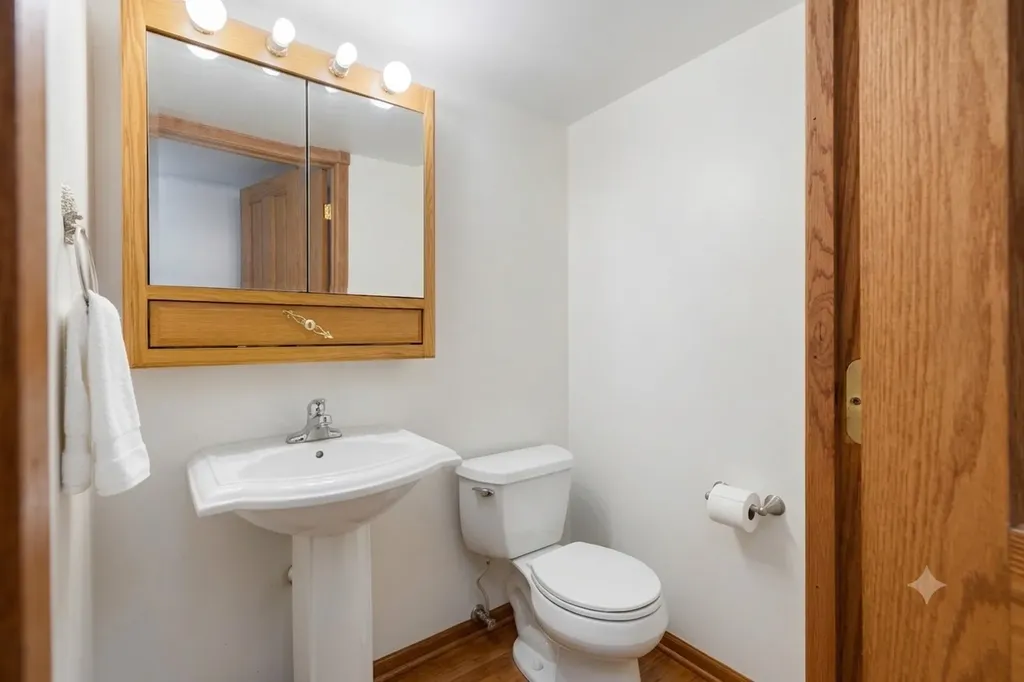 762 Oakwood Drive Westmont IL 60559