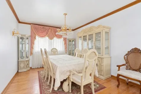 762 Oakwood Drive Westmont IL 60559