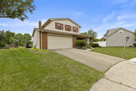 762 Oakwood Drive Westmont IL 60559