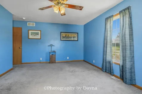 475 South Elm Avenue St. Anne IL 60964