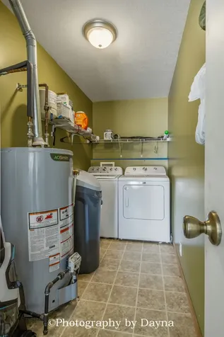 475 South Elm Avenue St. Anne IL 60964