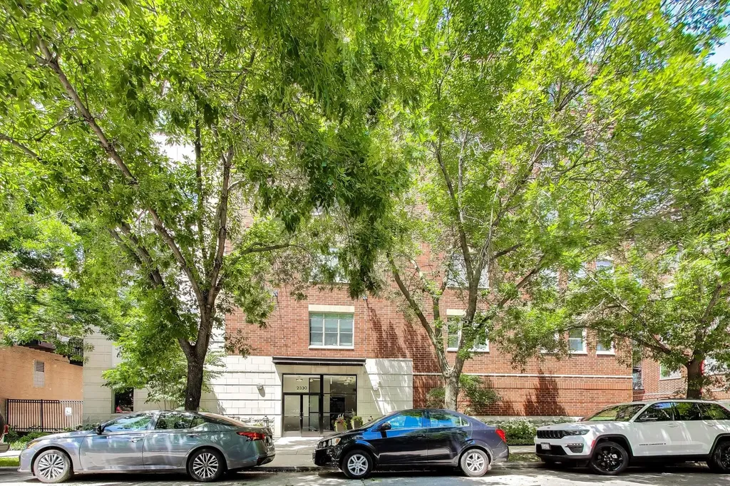 2330 West St Paul Avenue Chicago IL 60647