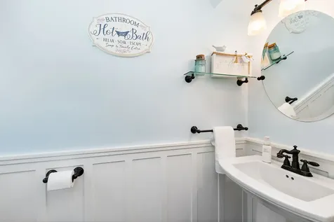 37W384 Ronsu Lane St. Charles IL 60175