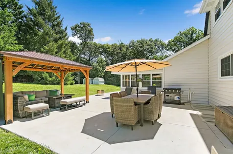 37W384 Ronsu Lane St. Charles IL 60175