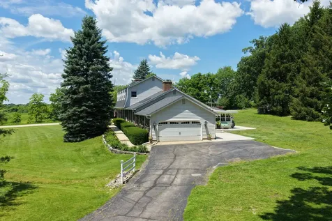 37W384 Ronsu Lane St. Charles IL 60175